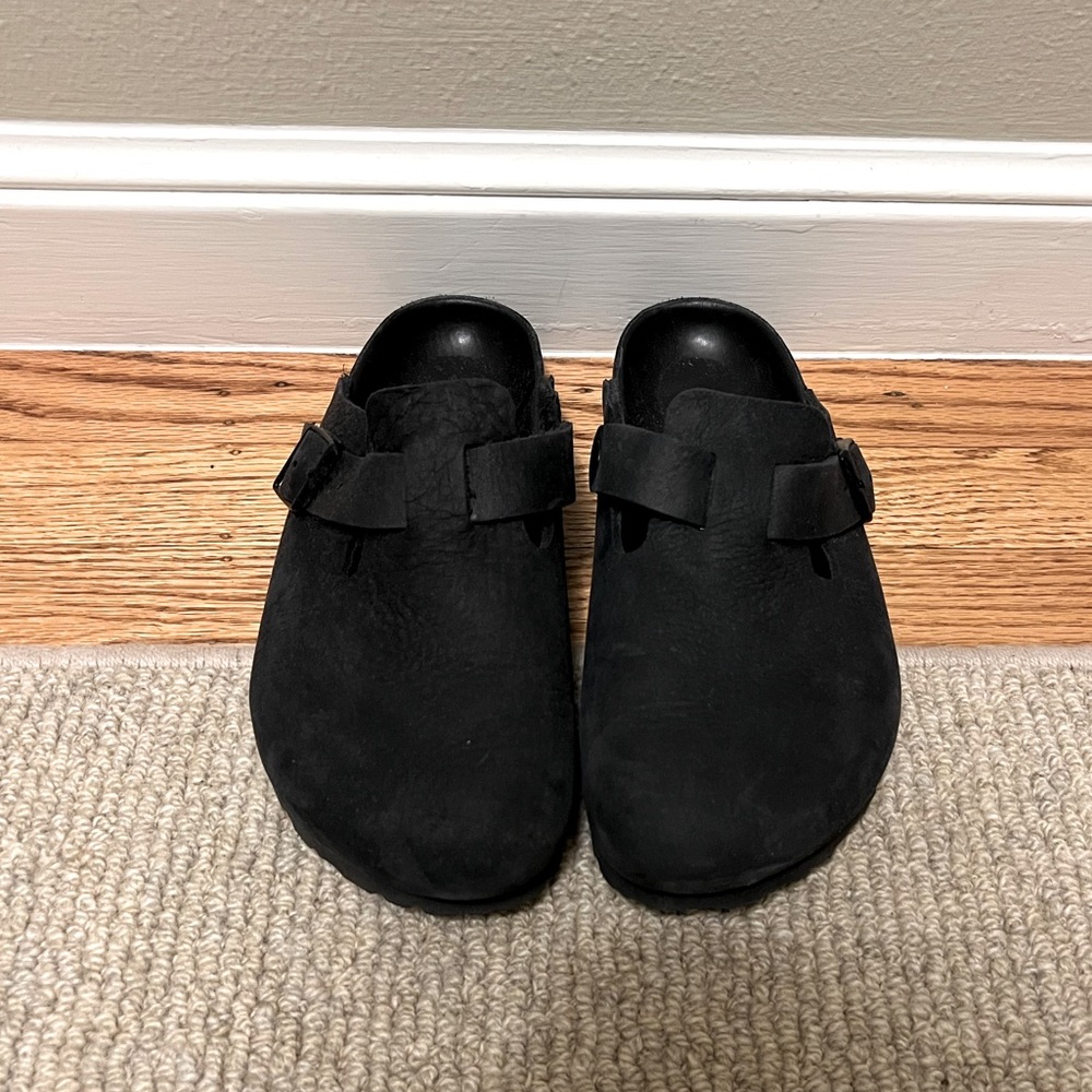Birkenstock Boston Black Leather Clogs in black, size 38.